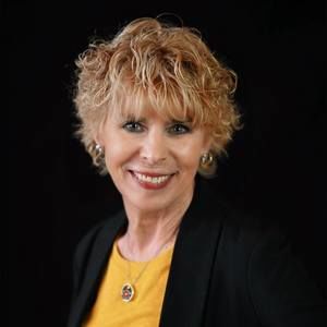 Meet your Posher, Beth